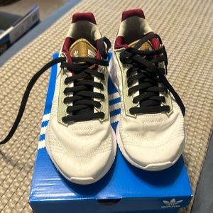 Adidas Sneakers Size 6